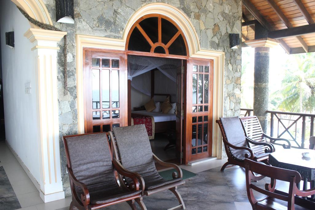 Warahena Beach Hotel Бентота Екстериор снимка