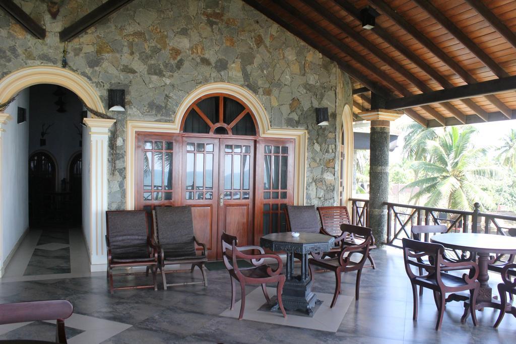 Warahena Beach Hotel Бентота Екстериор снимка