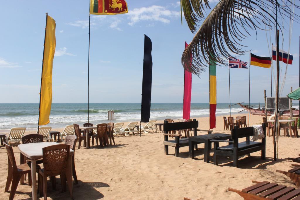 Warahena Beach Hotel Бентота Екстериор снимка