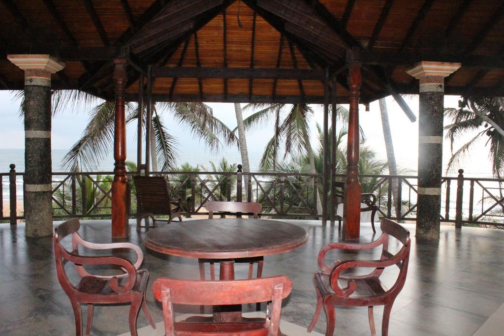 Warahena Beach Hotel Бентота Екстериор снимка